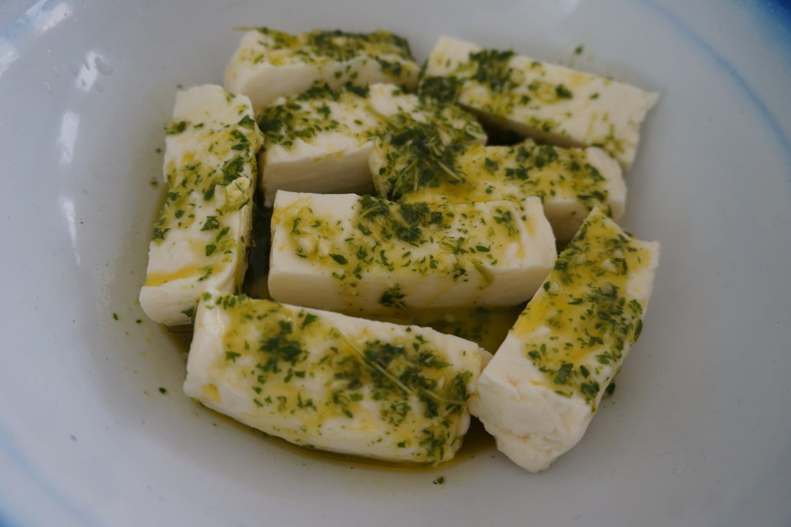 Haloumi met tijm en knoflook