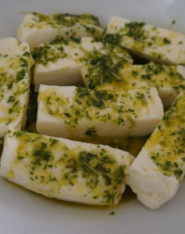 Haloumi met tijm en knoflook