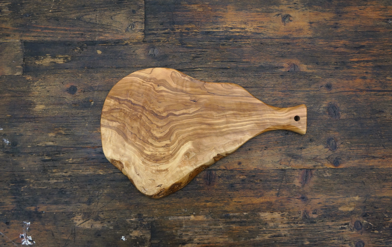 Olijfhouten plank /- 25cm tot 30cm