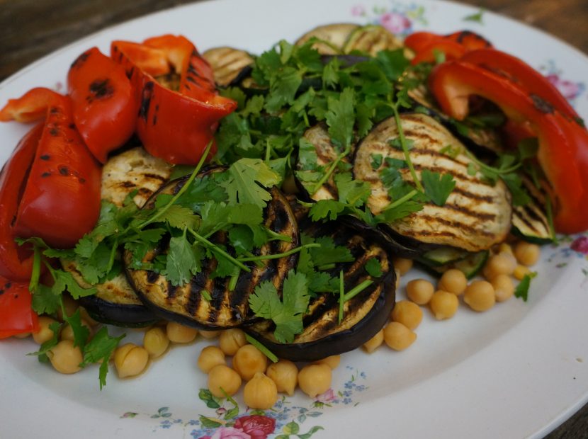 Kikkererwtensalade met gegrilde groenten