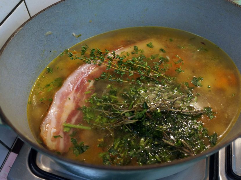 Fluwelen-linzensoep-een-pan-vol-smaak