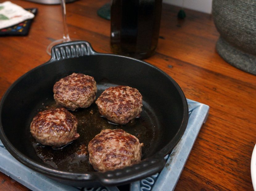 mini tartaar hamburgertjes