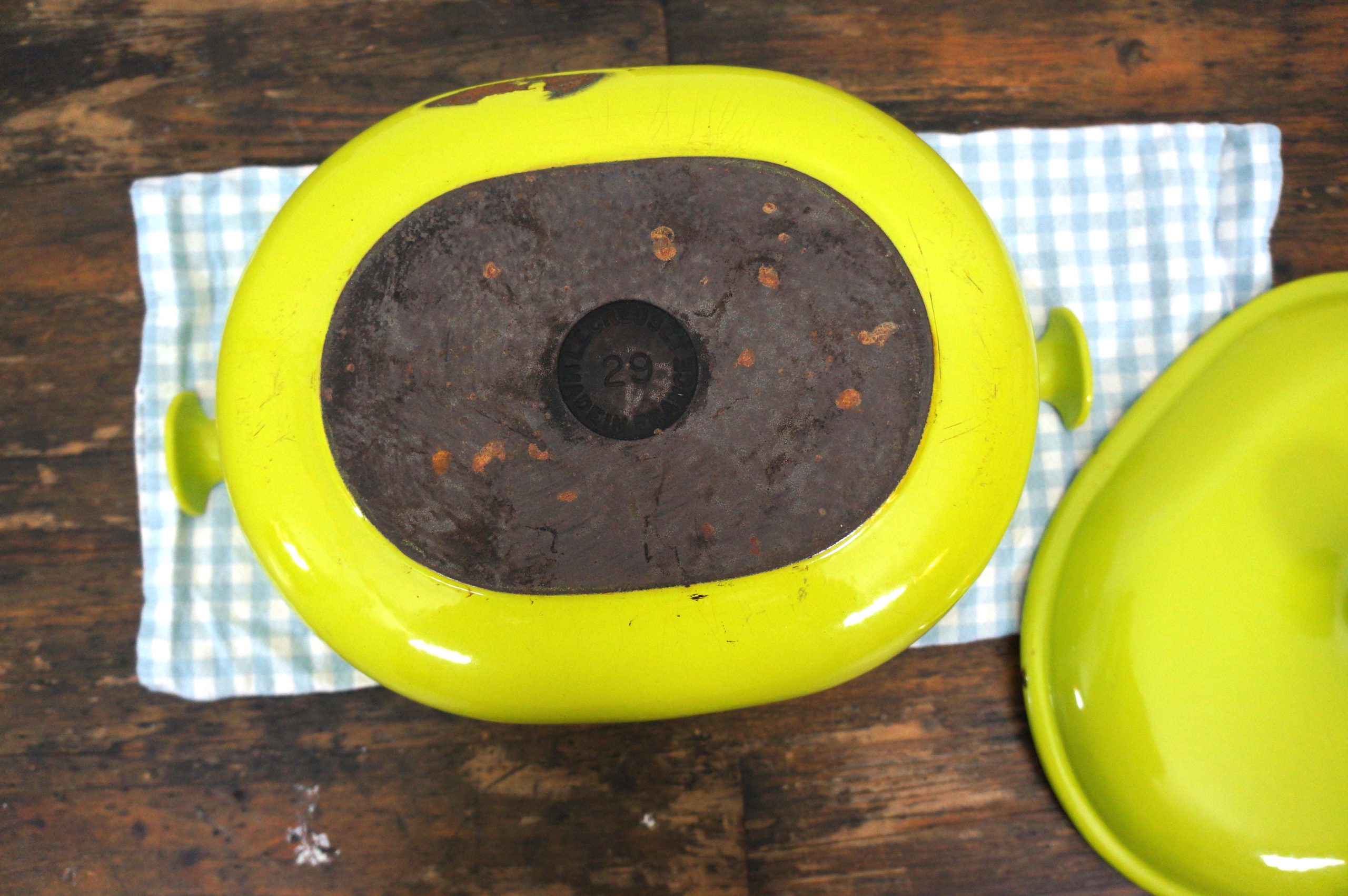 Ovale Le Creuset 'Mama' pan ontwerp Enzo Mari - Image 3