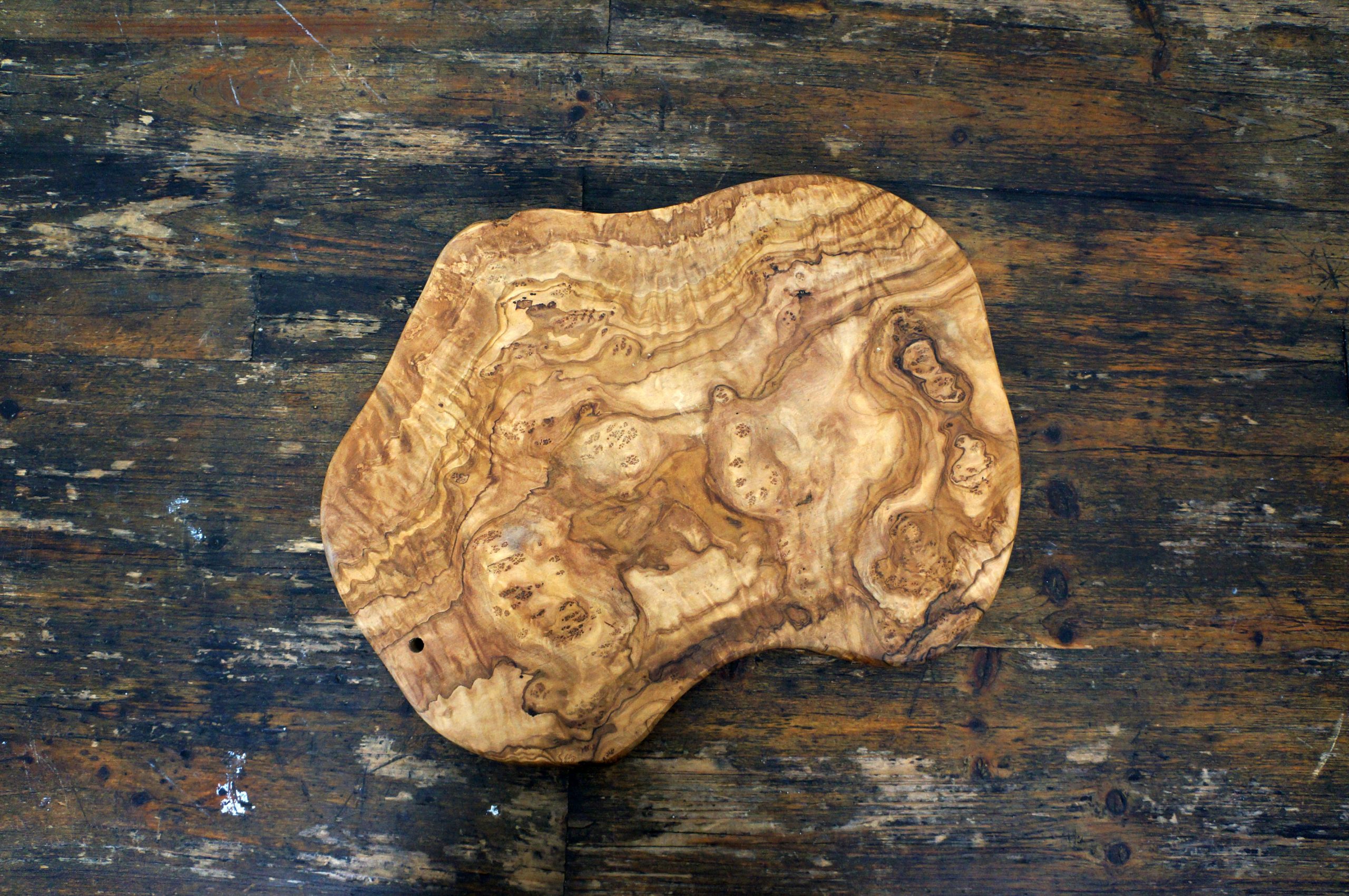 Rustieke, ovale olijfhouten vleesplank ca. 23 x 35 x 2 cm - Image 2